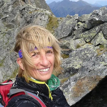 乌利公寓 公寓 *